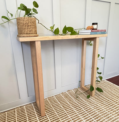 Entry Table - Tasmanian Oak (1000mm)