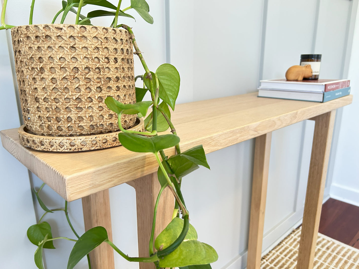Entry Table - Tasmanian Oak (1000mm)